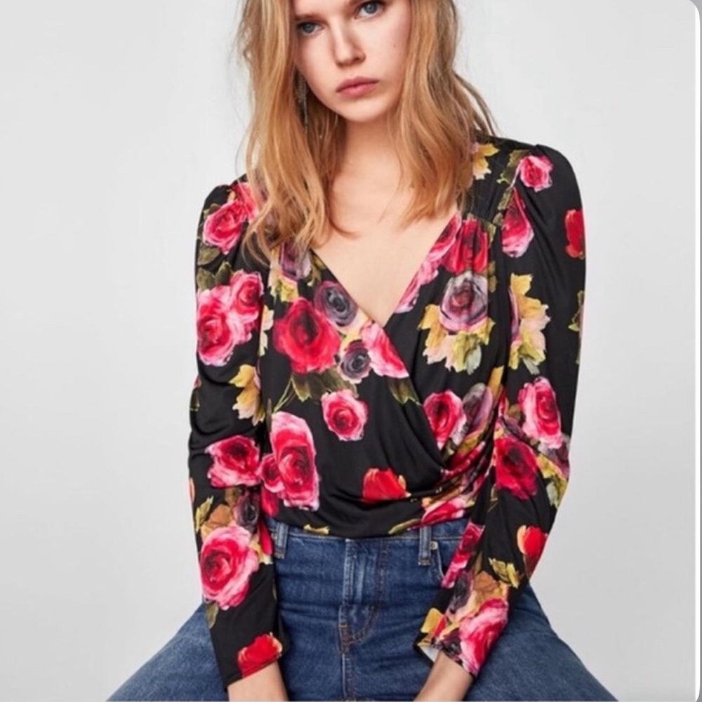 NWT Zara floral v neck body suit